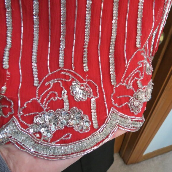 VTG Neiman Marcus Red Top Silver Sequins & Beading Silk Size Med Flaw - Picture 4 of 11